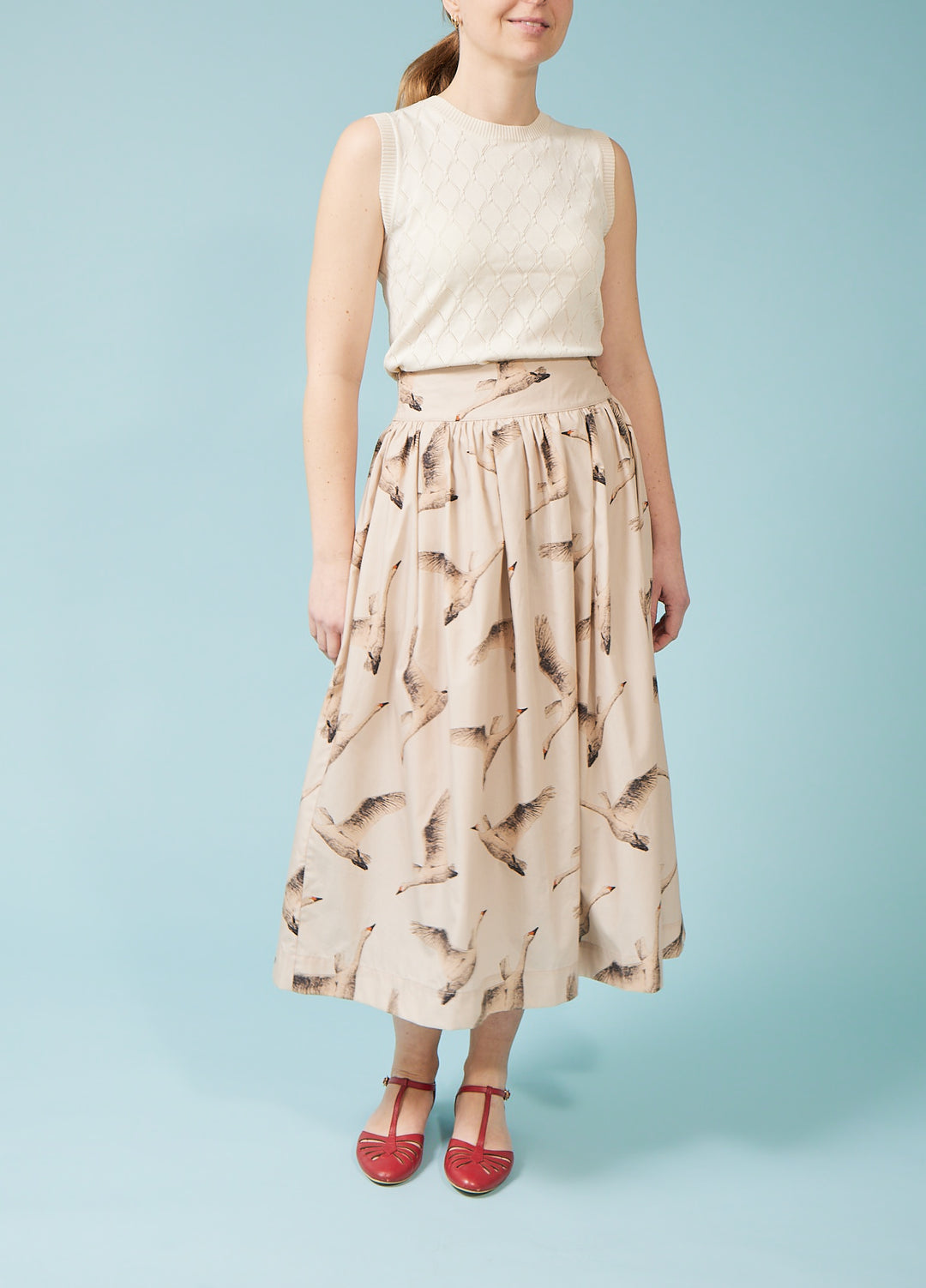 Mette skirt - beige with swans