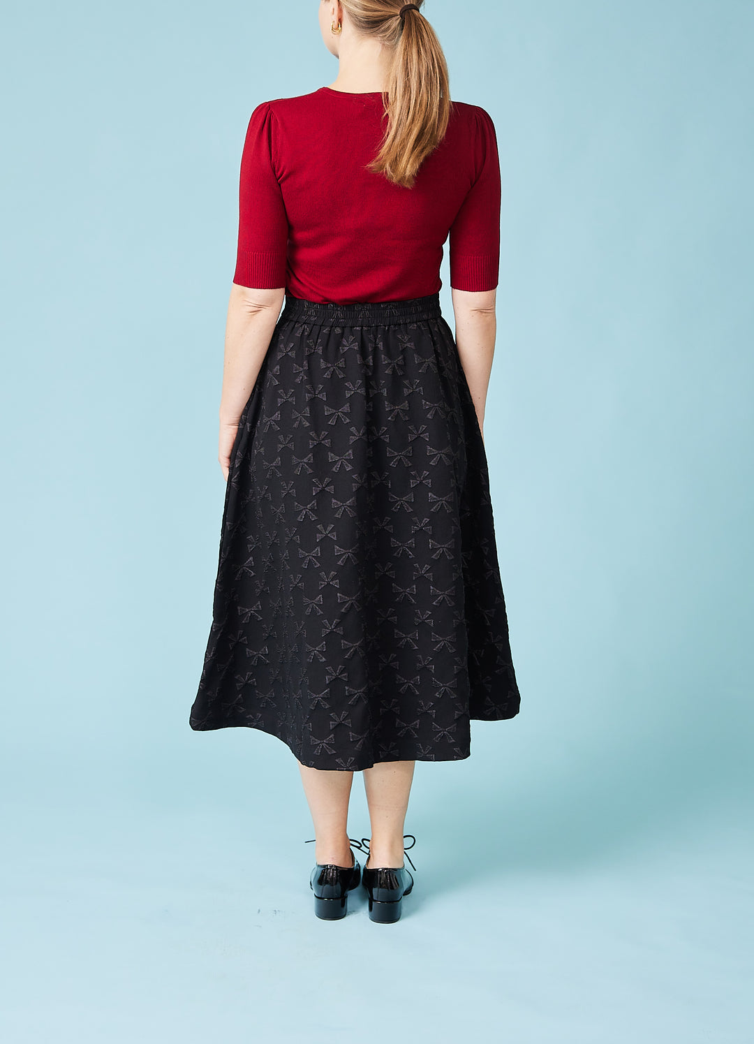 Belita Bow Jacquard - sort midi nederdel