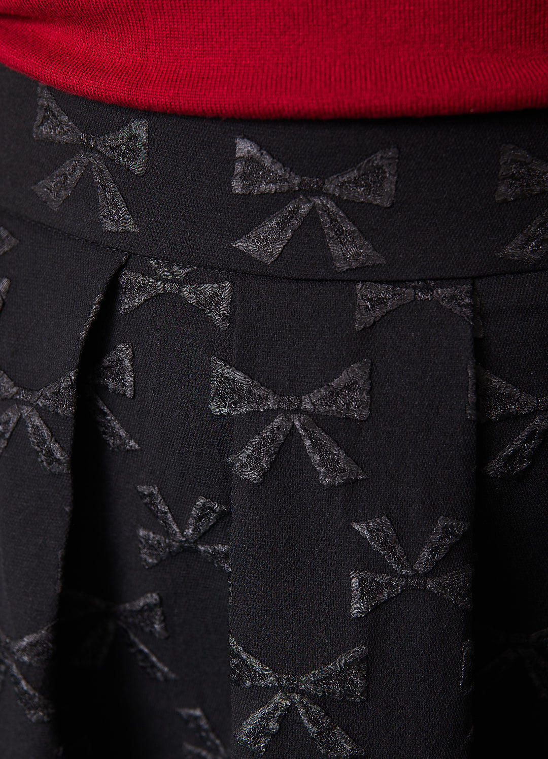 Belita Bow Jacquard - sort midi nederdel