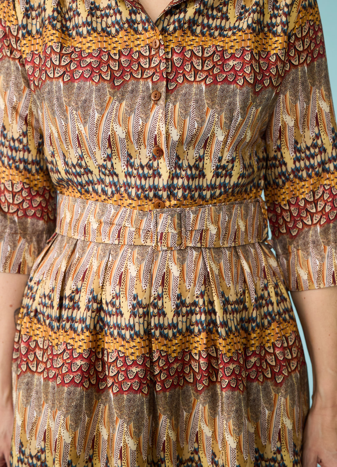 Cynthia skjortekjole - Brown mixed feathers