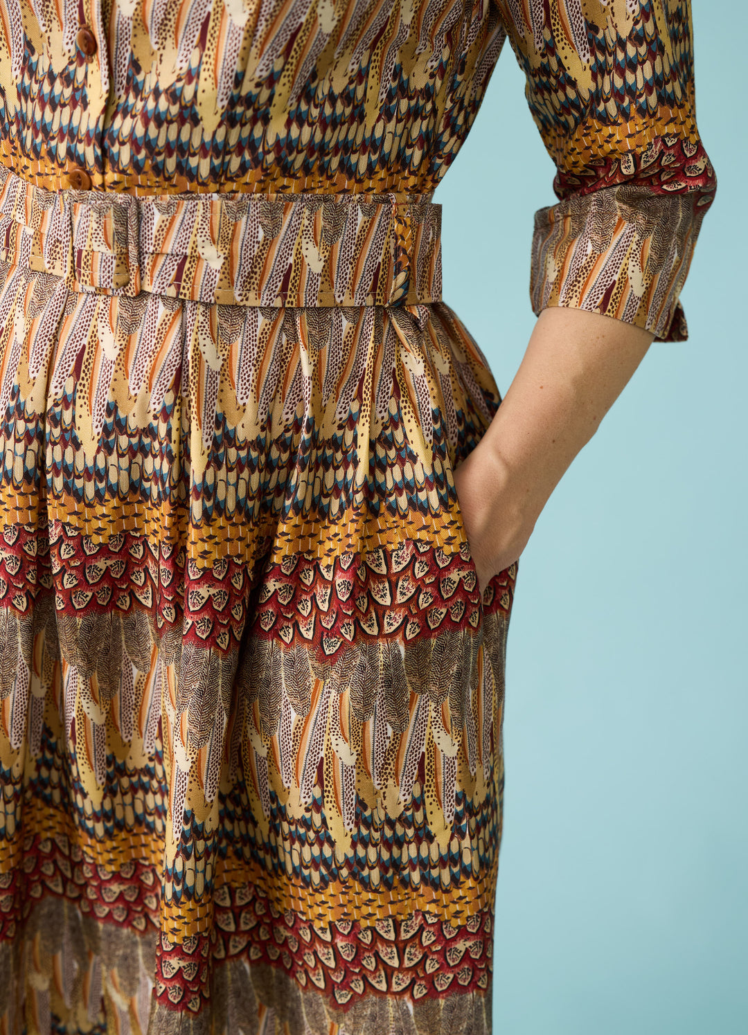 Cynthia skjortekjole - Brown mixed feathers