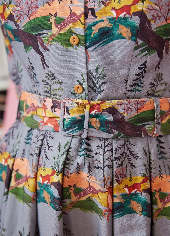 Cynthia skjortekjole - eggshell leaping deer