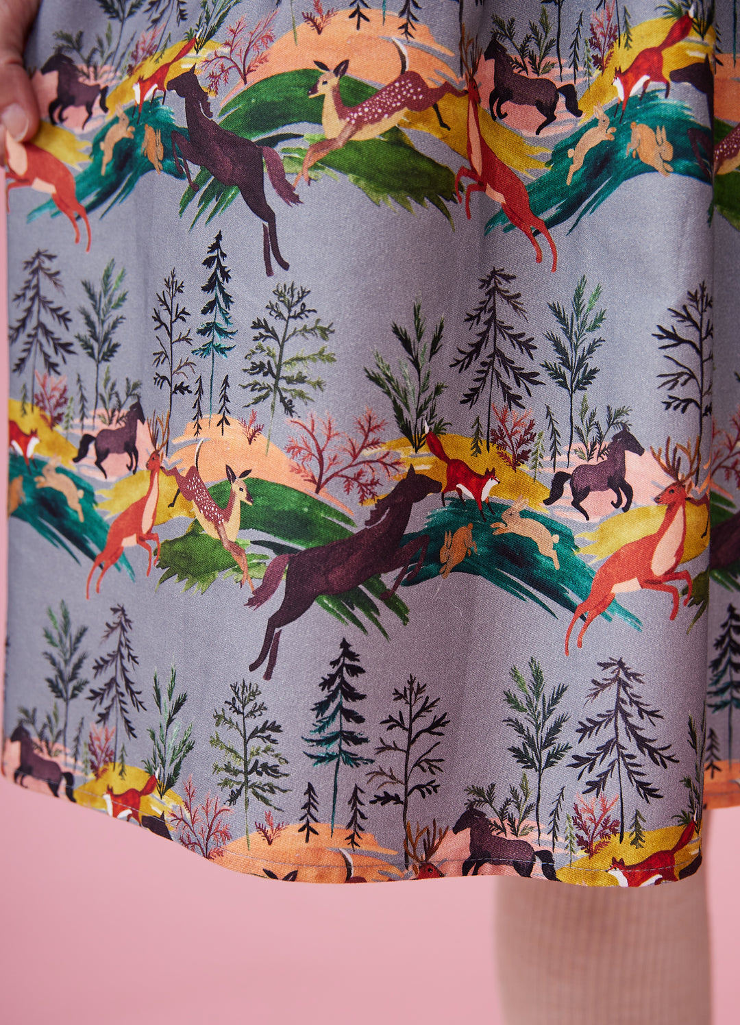 Cynthia skjortekjole - eggshell leaping deer