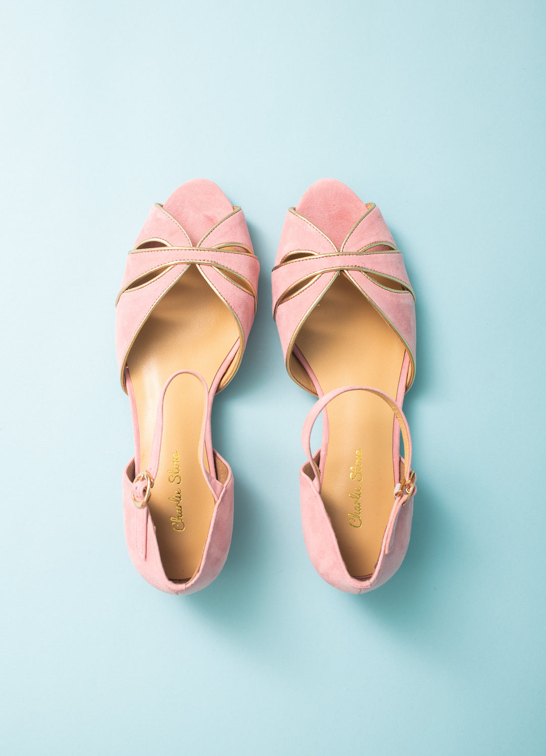forholdsord For tidlig Overhale Lyserøde sandaler i ruskind | Charlie Stone Shoes | Køb online – Dress the  bird