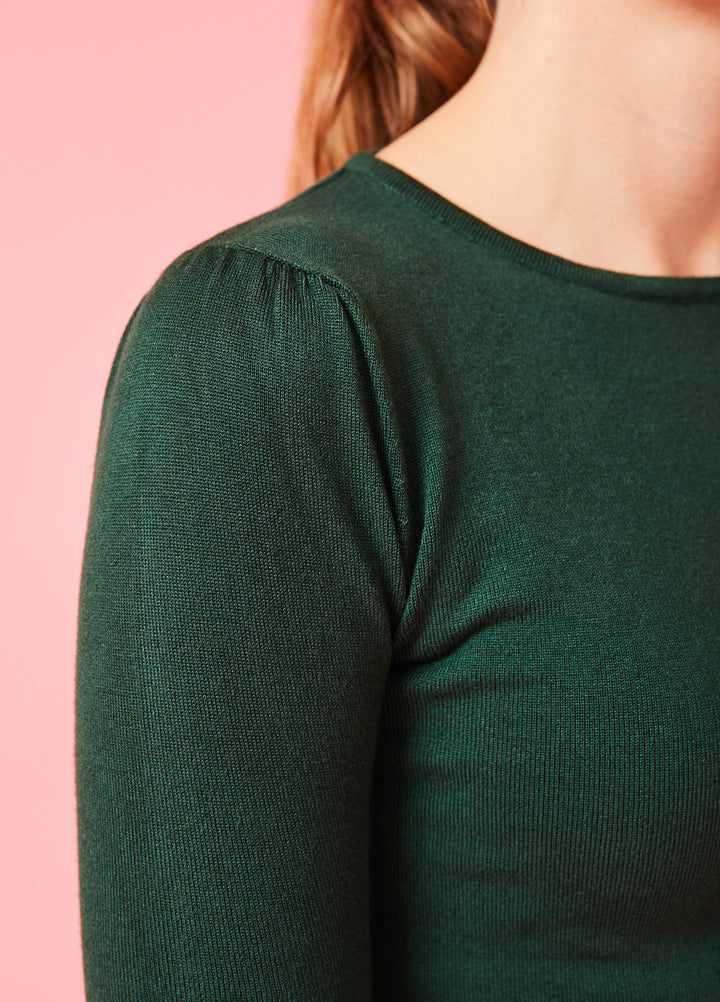 Knitted top with three-quarter sleeves and small puff sleeves - green