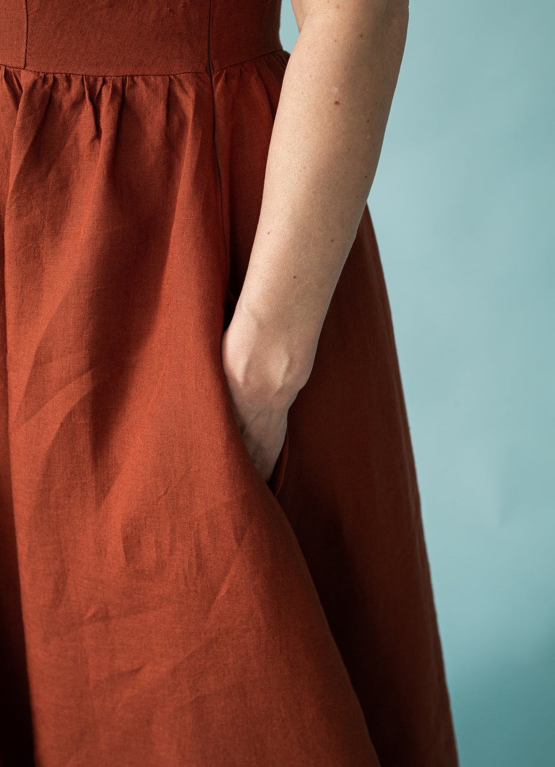 Classic Dress Short Sleeves - Terracotta Red