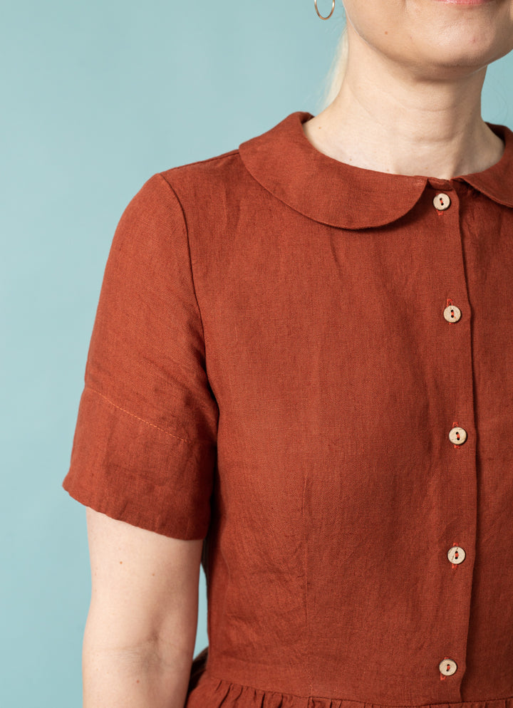 Classic Dress Short Sleeves - Terracotta Red